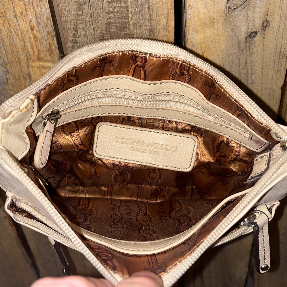 Tignanello Cream Leather Shoulder Bag - Picture 8 of 8